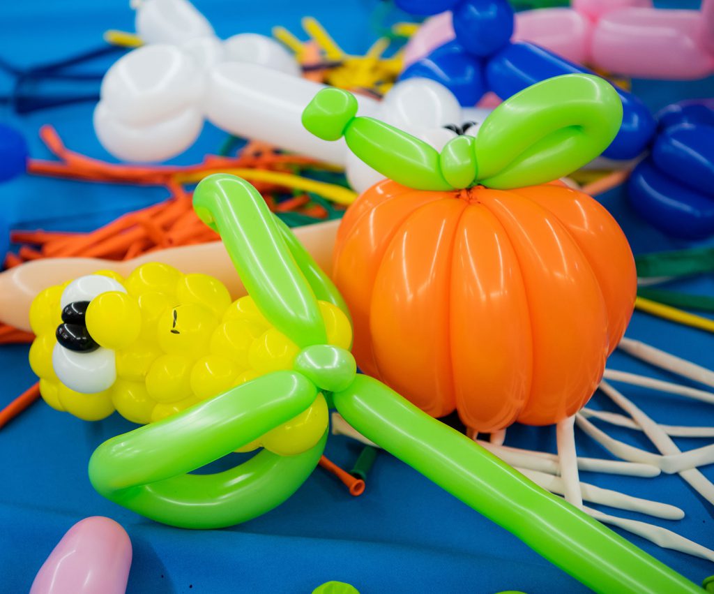 UK Balloon Modeller for hire