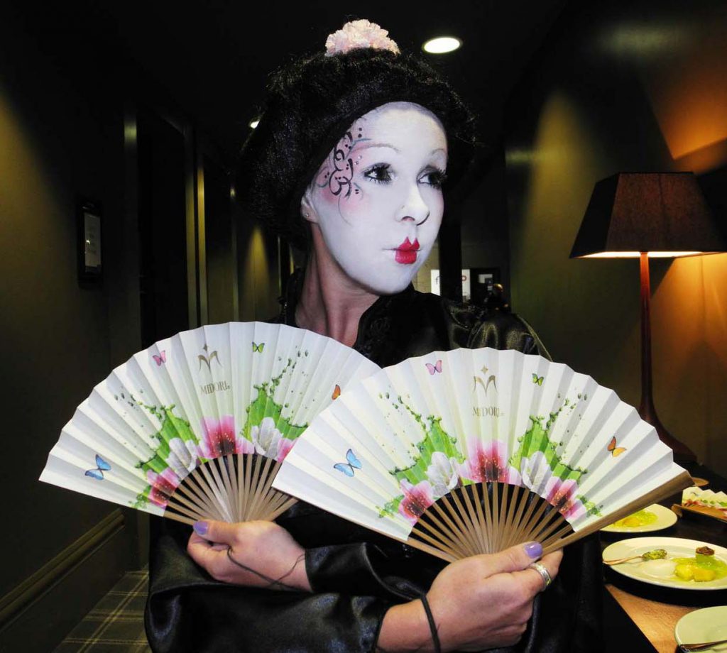 Oriental Chinese Performers Acts for hire