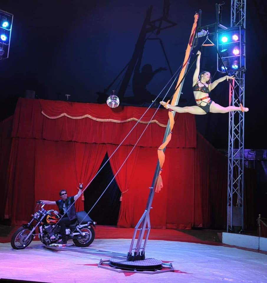 Motorbike Trapeze Carousel Act for hire
